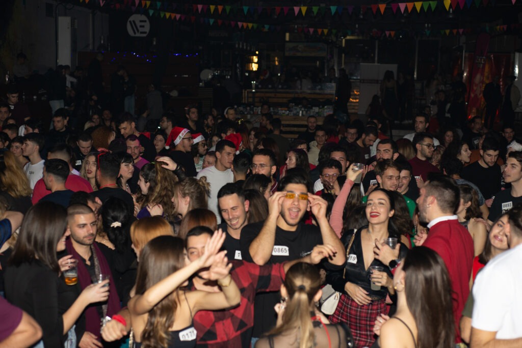 Χριστουγεννιάτικο πάρτι στη Θεσσαλονίκη: Red Xmas Party από το Infinity Greece